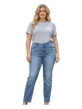 Levi's Plus Size 18M Women's Straight Leg Jeans in Light Blue Wash Distressed